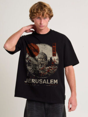 Model wearing black Jerusalem T Shirt Palestine with Dome of the Rock artwork – Free Palestine t shirt for Muslim men in India
